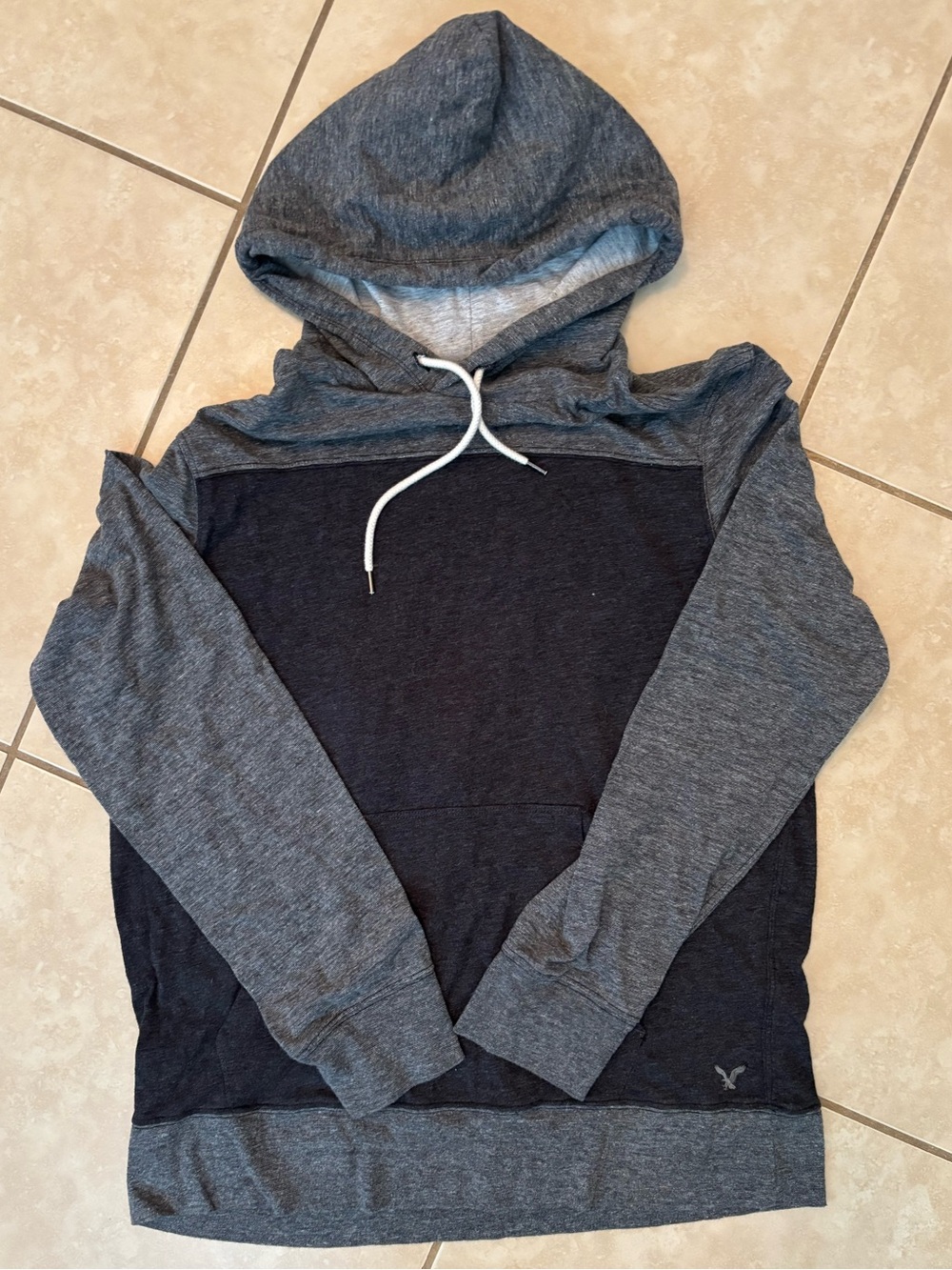 American Eagle Men’s Two-Tone Hooded Pullover Hoodie Sweater Sweatshirt